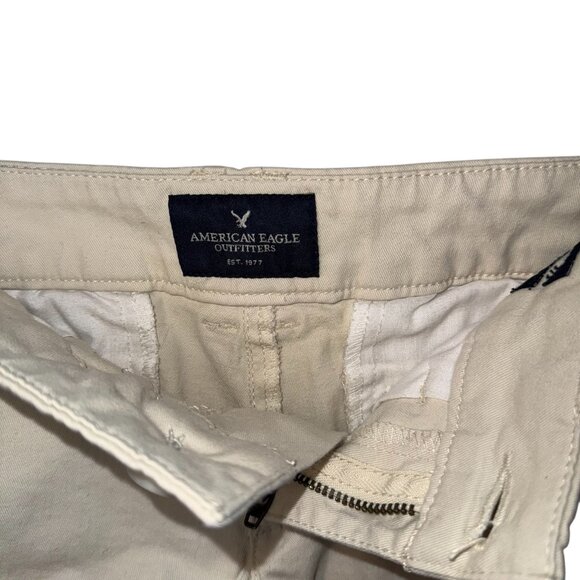American Eagle Womens Khaki Shortie Stretch Shorts Size 00 - Picture 5 of 6